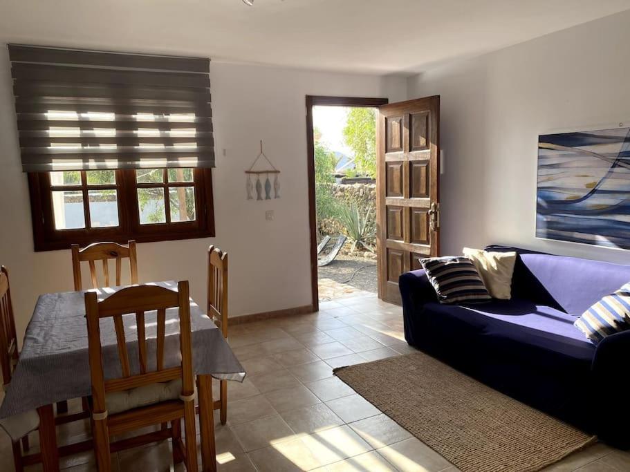 Orange House, Surf&Yoga Lajares Villa Exterior photo